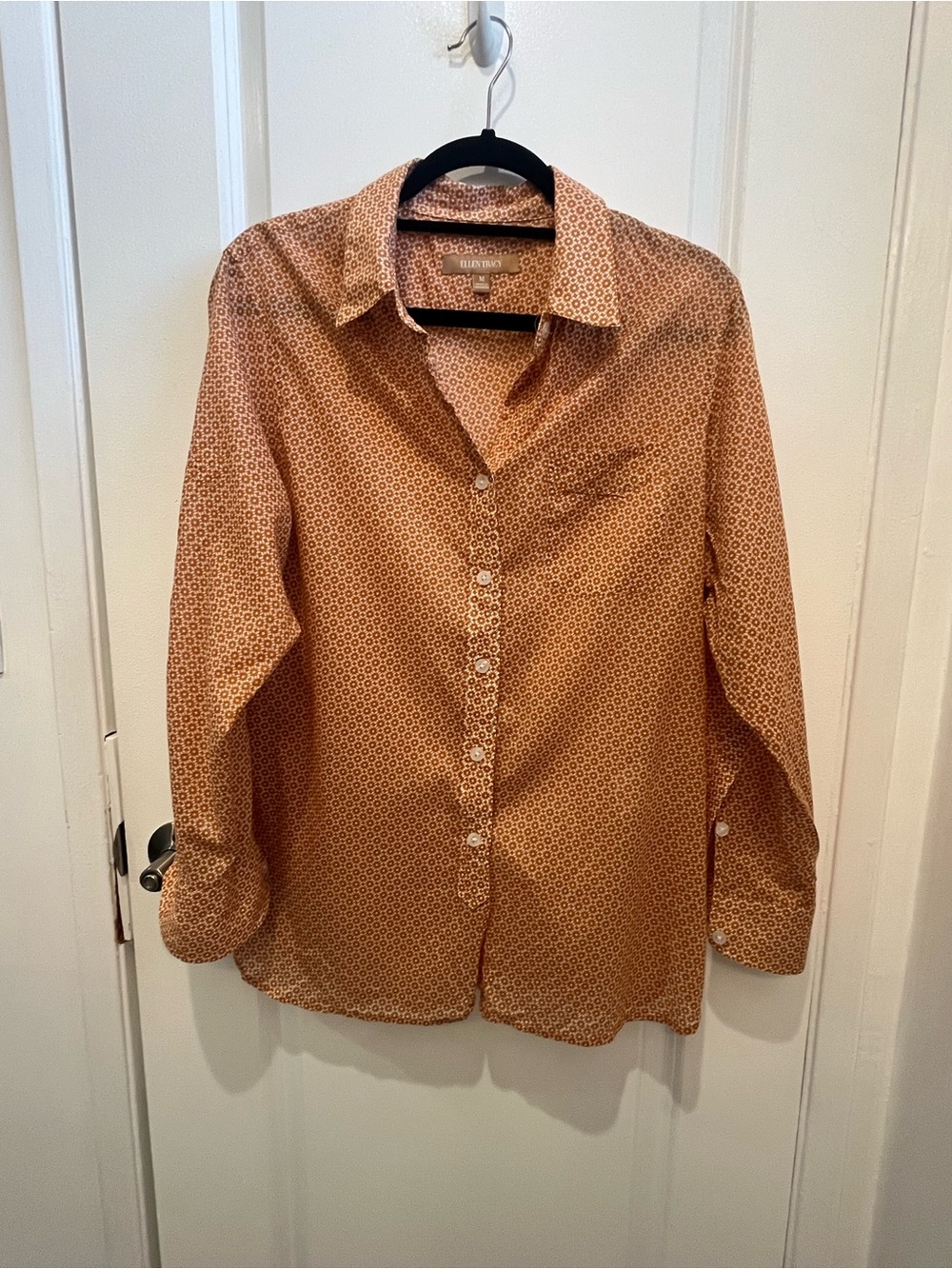 Ellen Tracy Lightweight 100% cotton shirt